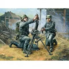 German 81mm mortar with Crew